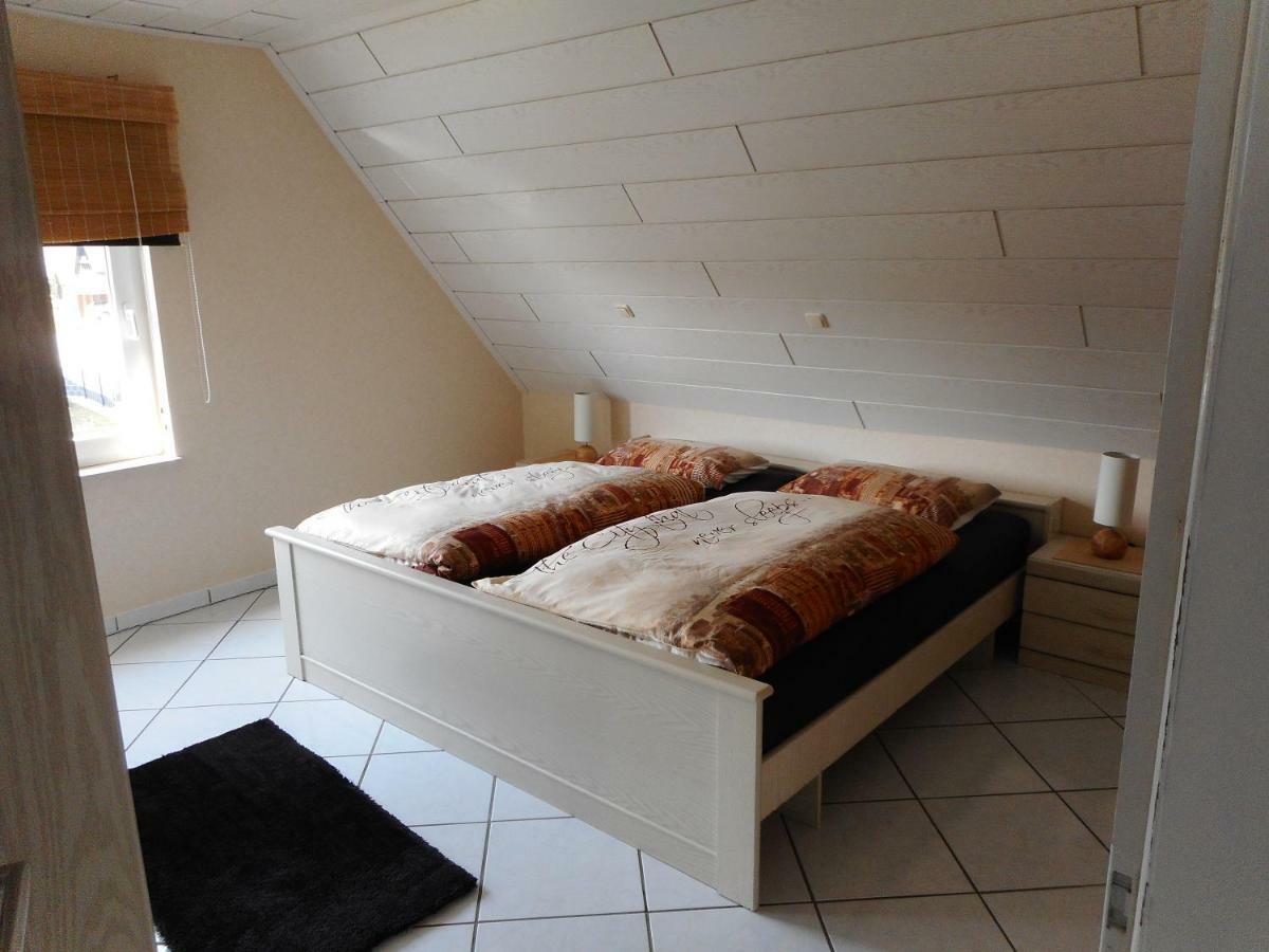 לונה Modernes Ferienhaus Der Besonderen Art Mit Garten מראה חיצוני תמונה